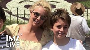 The weirdness is that britney spears does not have body image issues and yet she's now working out like crazy and calling out the media for photoshopping her pics to make her look fatter. Britney Spears Son Jayden Federline Says Mom May Never Sing Again Tmz Live Youtube