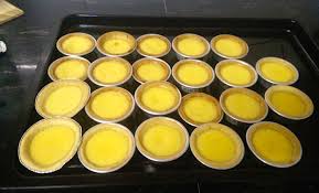 Tart telur kali ni saya ambil resepinya dari facebook dan saya buat beberapa adjustment untuk nampak lebih cantik. Resipi Resepi Tart Telur