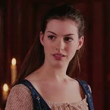 Varje gång jag föreställer mig Bella i böckerna kan jag bara tänka mig Anne  Hathaway. Hon ser precis ut som jag föreställer mig Bella. : r/twilight