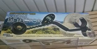 We bought the 1100 discovery metal detector this last summer and our first day out 11 deep we got a max depth: Elektronik Messtechnik New Bounty Hunter Disc11 Discovery 1100 3 Tone Metal Detector W 7 Coil Scanbike One