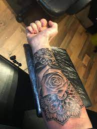 But now time has changed and females also sport these kind of sleeve tattoos as their feminine designs. Girly Tattoo Ideas For Women Sleeve Kata Kata Bijak Half Sleeve Tattoos Designs Sleeve Tattoos For Women Feminine Tattoo Sleeves