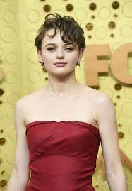 Lists reviews images update feed. 60 Best Pixie Cuts Iconic Celebrity Pixie Hairstyles 2020