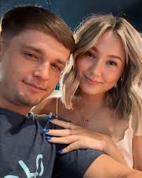 Haley Thorne's Instagram, Twitter & Facebook