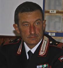 Truffa dello specchietto sventata dai carabinieri