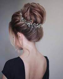 Edel Langes Haar Brotchen Fur Besondere Tage Besondere Brotchen Edel Fur Haar Langes Tage Bes Bridesmaid Hair Up Wedding Hair Up Long Hair Designs