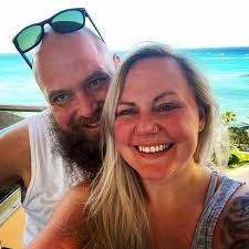 Has anyone gone to explore fifth Avenue or anywhere similar off the resort  for a night out or anything like that? Is it safe?