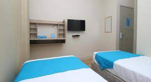 Bulanmadu.com berdiri pada tanggal 1 agustus 2004 yang merupakan sister company dari rajamice. Cozrooms Near Mrt Plaza Indonesia And Grand Indonesia Guest House Jakarta Deals Photos Reviews