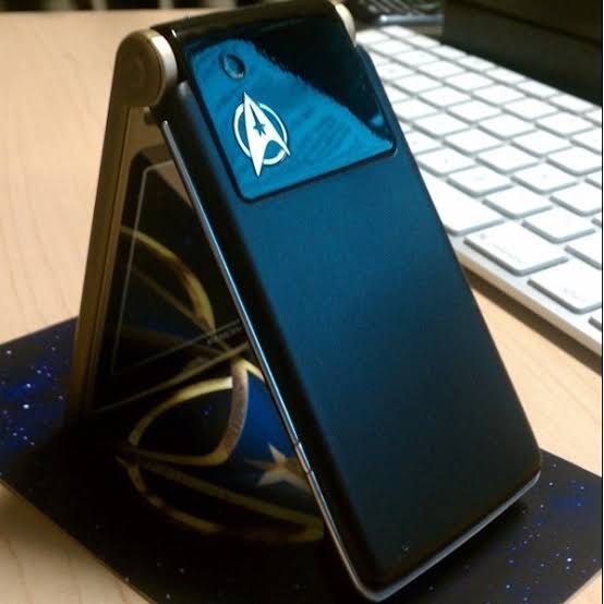 Nokia Star Trek Communicator explored in detail (MrMobile) | Nokiamob