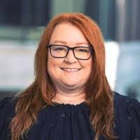 Kelly Whipple's Instagram, Twitter & Facebook