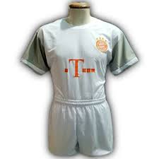 Choose the exhibitor package that fits your goals. Bayern Munich Visita 2021 Dri Fit