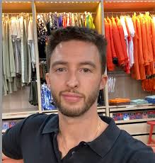 Thomas from 2BE Brussels : From a dream to a thriving reality -