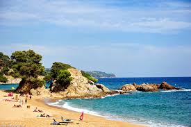 As ilhas canárias, na costa da áfrica, e as ilhas baleares. Praias Em Espanha Praia Santa Cristina