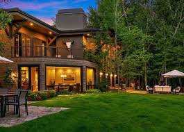 Mansion In The Woods Locatio Mansions House Styles Wood