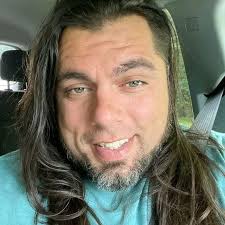 Visit TikTok to discover profiles!