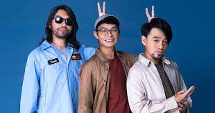 เนย เป็นซิงเกิลของวงดนตรีเพลย์กราวด์ สังกัดค่ายเพลงมีเรคคอร์ดส ในเครือมิวสิกมูฟเอนเตอร์เทนเมนต์ ประพันธ์คำร้องและแต่งทำนองโดย ฟอง. Playground à¸ª à¸‡ à¸ªà¸²à¸£à¸ à¸²à¸ž à¸à¸£à¸°à¹à¸—à¸à¹ƒà¸ˆà¸„à¸™à¸­à¸¢à¸²à¸à¸¢ à¸­à¸™à¹€à¸§à¸¥à¸²