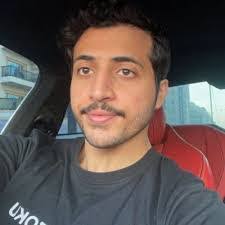 Brian Loots's Instagram, Twitter & Facebook