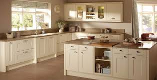 Dekor ahşap ürünleri, üretim kalitesine verdiği önem doğrultusunda, teknolojiye ve insana yönelik yatırımlarını sürekli artırarak modüler mutfak. Mutfak Dolabi Modelleri