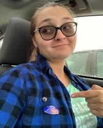 Meg Allen 🏳️‍🌈🌼 (@minimeg1114) • Instagram photos and videos