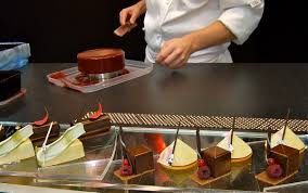 The ashburton chefs' academy is one of the uk's leading culinary schools offering inspirational chef courses to aspiring chefs. Pastry Chef Wikipedia