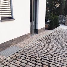 Detail Ist Alles Endspurt Aussenanlage Ohhappyday Fertigmachen Gestaltannahme Vorgarten Spritzschutz Kies Altpflaster Naturstein Instagram Instagram Posts Patio