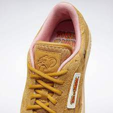 Reebok Tom And Jerry Club C Revenge Shoes Yellow Reebok Us Shoes Toms Tom And Jerry