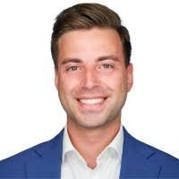 Leon Kogan's Instagram, Twitter & Facebook