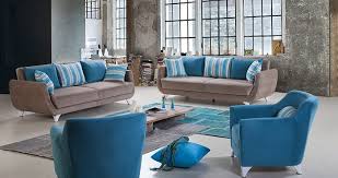 Açık mavi kombin yaparken zıt renkler de kullanabilirsiniz. Koltuk Renk Uyumu Ve 2020 Yeni Renk Kombinleri