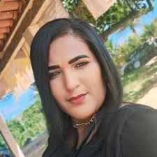 Edina Silva's Instagram, Twitter & Facebook