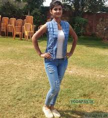 Divya Wagukar Wiki Biography Age Photos More Vodapav Kanthe badhnami subhage twam jeeva sarada satam. divya wagukar wiki biography age