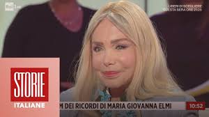 Dopo un esordio come signorina buonasera per la rai, ha avuto successo come conduttrice televisiva per alcune trasmissioni di rai 1 degli anni settanta e ottanta. Maria Giovanna Elmi Chi E Eta Vita Privata Carriera Marito E Figli