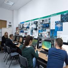 Inginerie electrică şi calculatoare (învăţământ cu frecvență): Facultatea De Inginerie ElectricÄ Universitatea Politehnica Din Bucuresti
