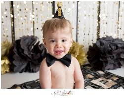 Tulsa Cake Smash Photographer Baby Boy First Birthday New Years Eve Theme Cake Smash Session Cumpleanos De Primer Ano Primer Anito Cumpleanos