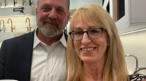 House, let's welcome one of our member, Mr Reborn Elvy