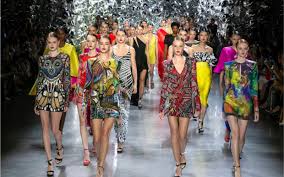 Las vegas' retail & dining destination, fashion show features 8 flagship department stores, over 25 dining choices &. Tmall Hopes New York Fashion Week Audiences Buy Into China Cool Jing Daily