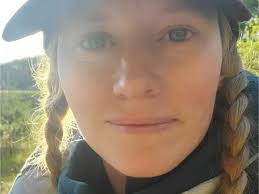 Kim Doane's Instagram, Twitter & Facebook