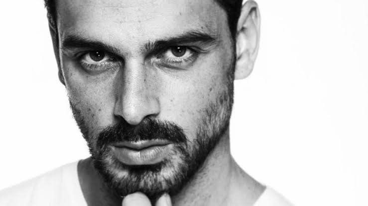 Michele Morrone Resimleri, Michele Morrone Gifleri