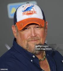 2,733 Dan Whitney Photos & High Res Pictures