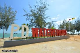 Spend your days seeing local attractions like port dickson ostrich farm and your evenings relaxing in style at one of the hotels here. Port Dickson
