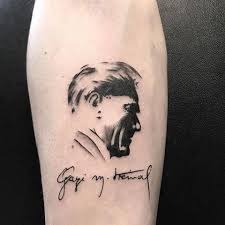 Die Kraft Die Sie Brauchen Hangt Mit Der Tatowierung Zusammen Die Im Edlen Blut Ihrer Adern Vorhanden Ist Brauchen Dovme Dovme Modelleri Mini Tattoos