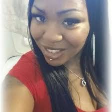 Tia Everett's Instagram, Twitter & Facebook