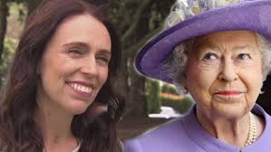 Jacinda ardern announces that free menstrual products are coming to schools in june. Jacinda Ardern To Meet The Queen At Buckingham Palace Next Week 1 News Tvnz