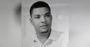 Leighton Chung's Instagram, Twitter & Facebook