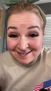 Kathy Middlebrooks's Instagram, Twitter & Facebook