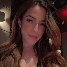 Angelica Martinez (@ajlabete)