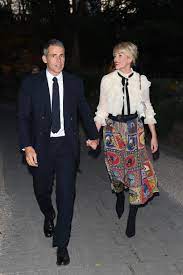 Nella loro famiglia (allargata) c'è grande fermento. Alessia Marcuzzi Su Instagram Video E Foto Del Matrimonio Col Marito
