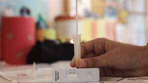 Με νέο self test και σχολική κάρτα ή χειρόγραφη βεβαίωση αρνητικού αποτελέσματος προσέρχονται αύριο, πέμπτη 13 μαΐου, οι μαθητές στα σχολεία της χώρας. Self Test Ola Osa Isxyoyn Apo Deytera Gia Toys Ergazomenoys Ston Idiwtiko Tomea Cnn Gr