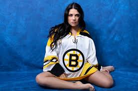 A collection of the top 29 boston bruins iphone wallpapers and backgrounds available for download for free. Hd Wallpaper Babe Boston Bruins Cheerleader Hockey Nhl Sexy Wallpaper Flare