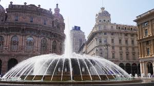 En 2017, elle compte 580 112 habitants et 846 363 au sein de son. Where To Stay In Genoa Italy Best Areas And Hotels