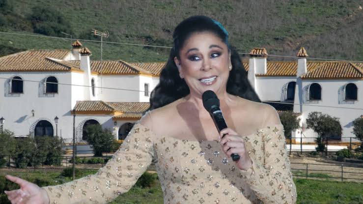 Cantora sale a subasta con una deuda de 2,2 millones de euros cuatro meses después de la mudanza de Isabel Pantoja: “Una ruina, no hay nada” - Infobae