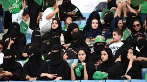 Shojaee is also planning to build 180 apartments and 50,000 square feet of retail space at 1515 san. Iraanse Vrouwen Vermomd Als Man Voetbalstadion Binnen Nos